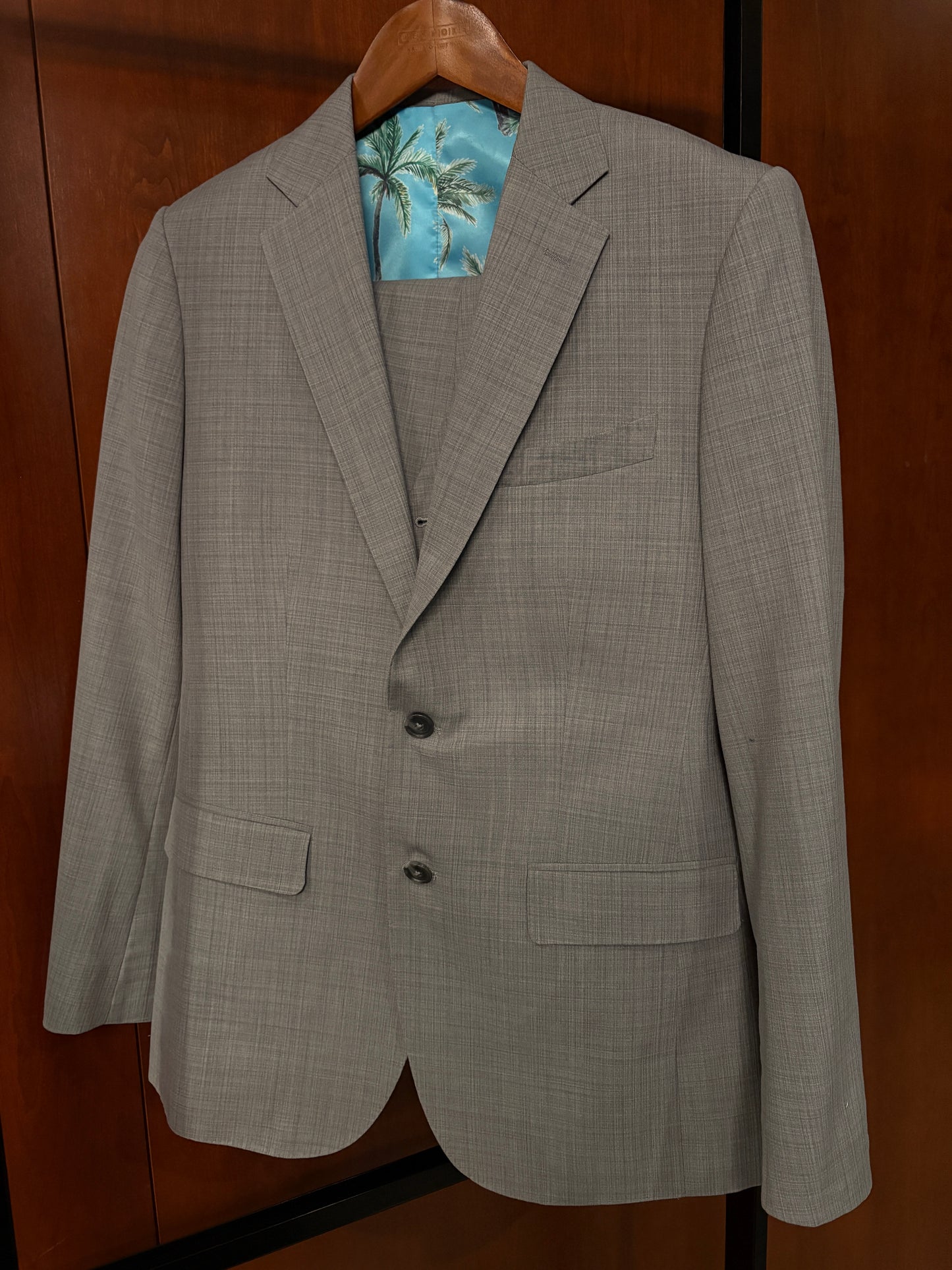 Grey Full Suit (Multiple Sizes)