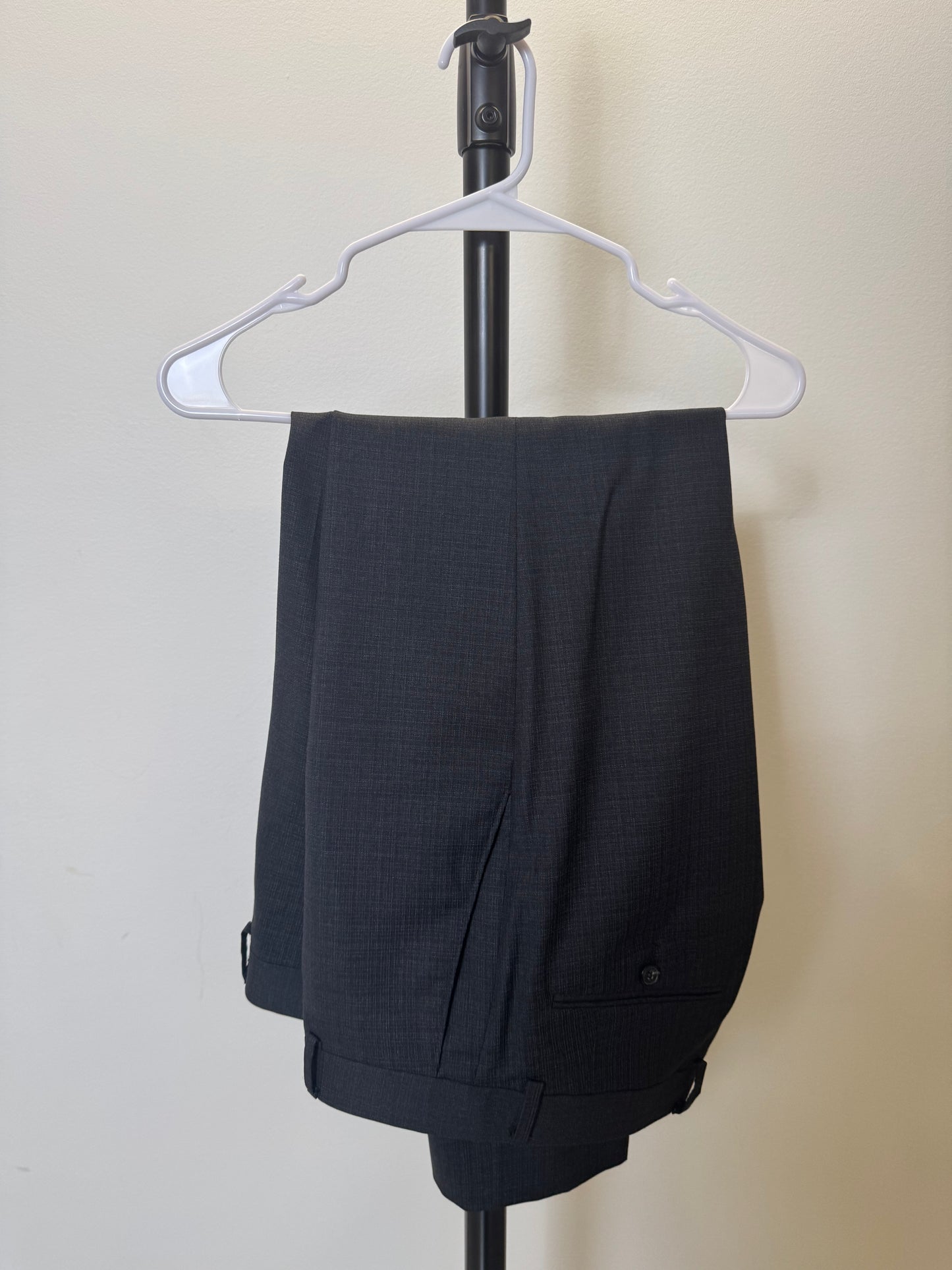 Black Trousers (32W 30L)