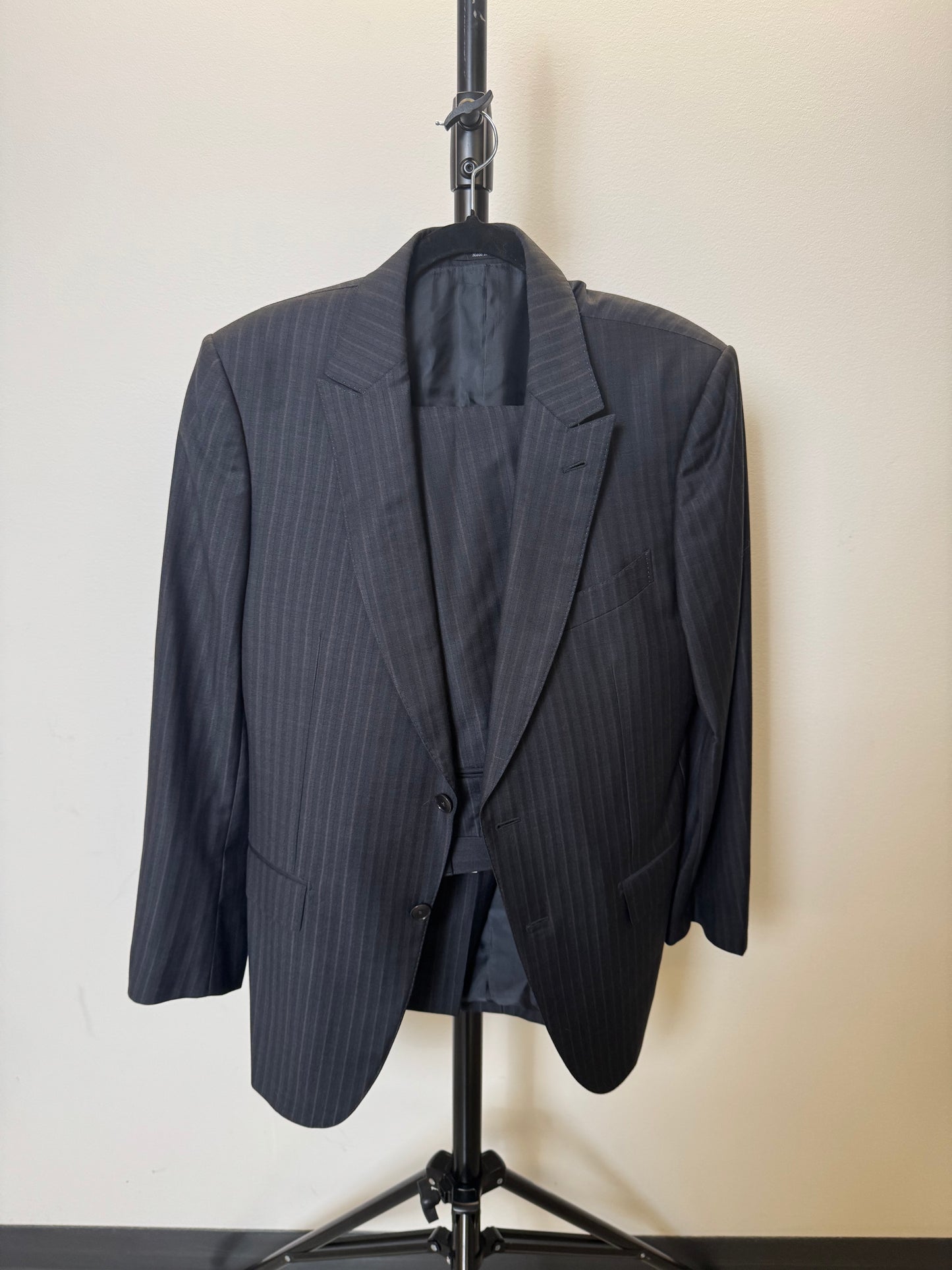 Striped Black Blazer / Pants (Large)