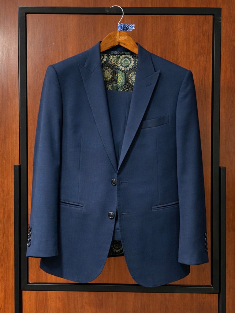 Dark Blue/Navy Suit