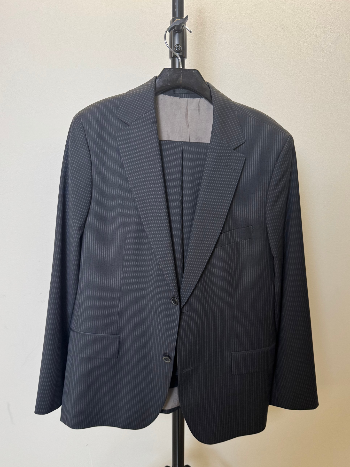 Striped Black Blazer / Pants (Large)