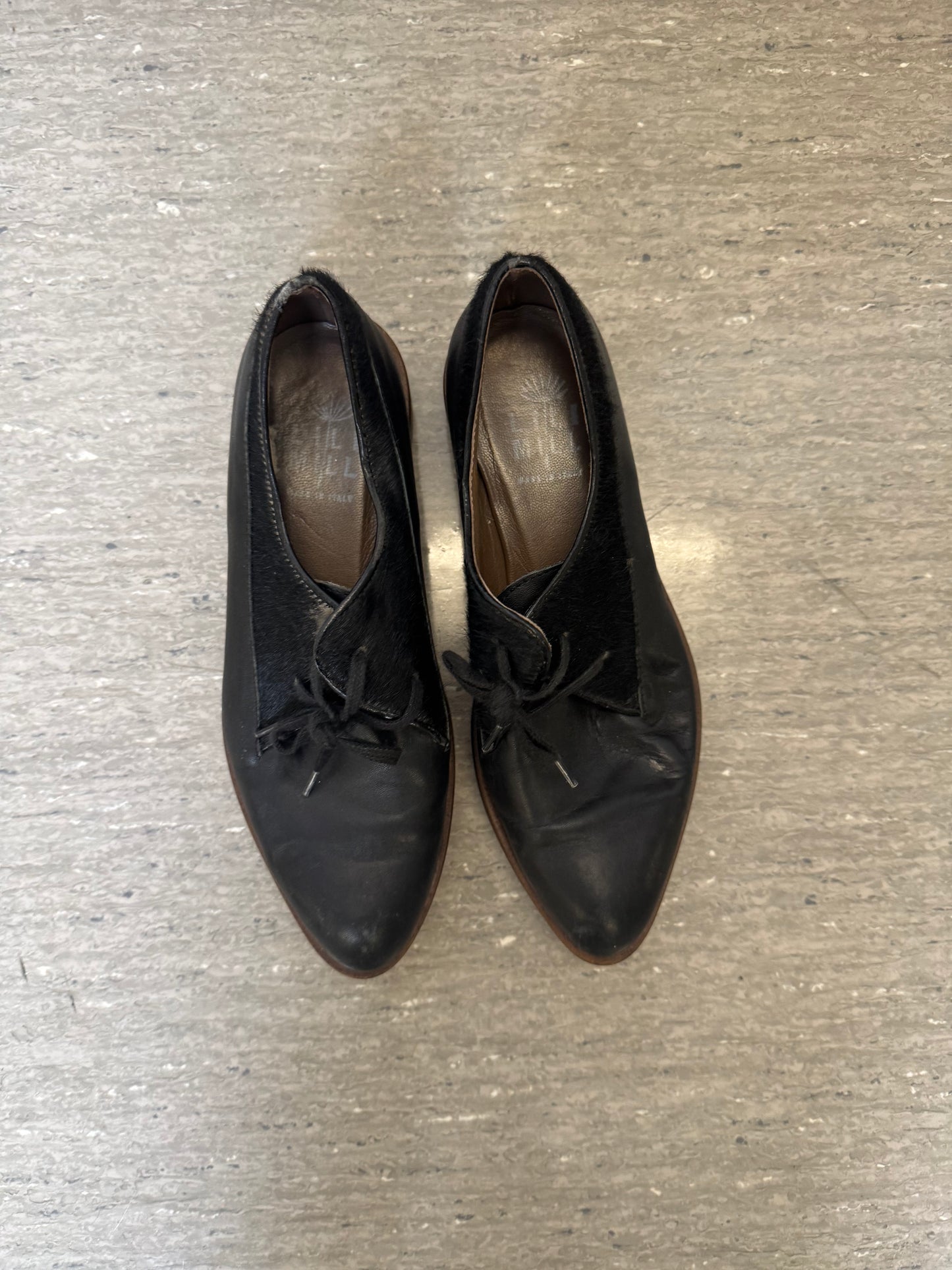 Black Dress Shoes (Size 8W)
