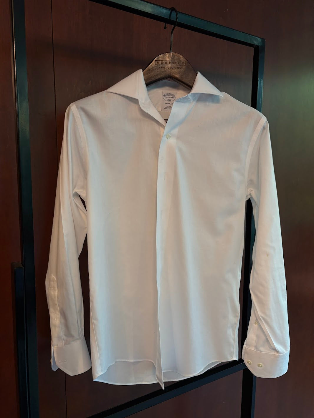 Women's White Dress Shirt (Multiple Sizes)