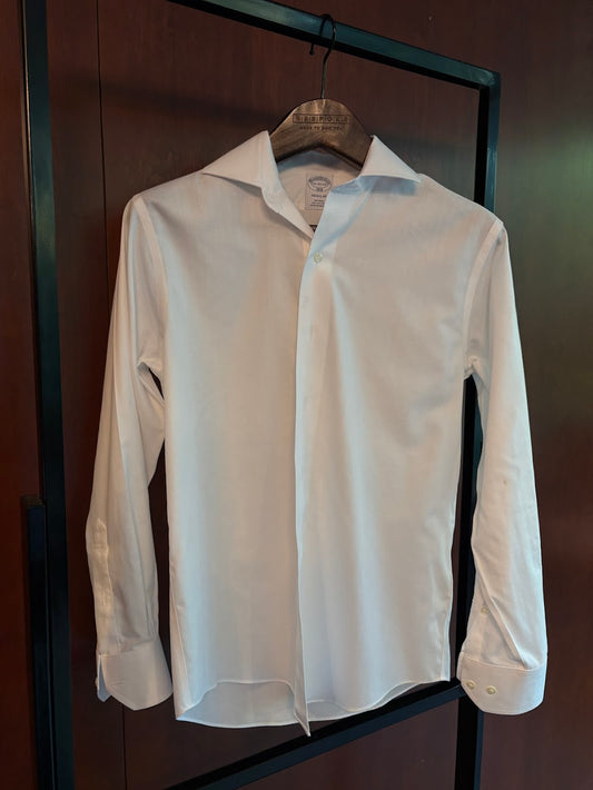Women's White Dress Shirt (Multiple Sizes)